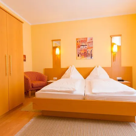 Freiensteinerhof Superior イン 3*